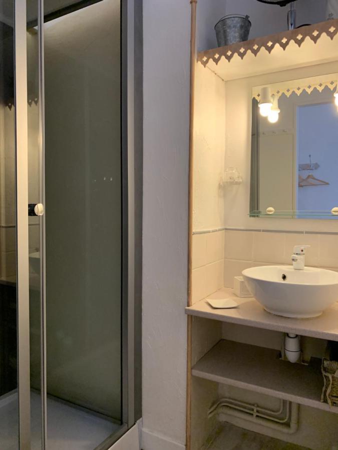 La Maison Du Bourg B&B ピュイスガン エクステリア 写真