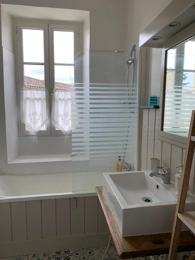 La Maison Du Bourg B&B ピュイスガン エクステリア 写真